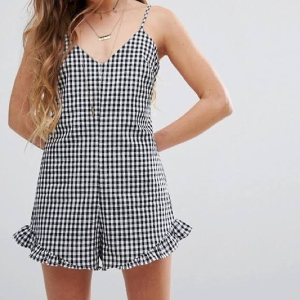 HONEY PUNCH. GINGHAM ROMPER.